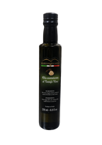Bottiglia di condimento a base di olio extra vergine di oliva evo aromatizzato al tartufo nero estivo di Molise Funghi e Tartufi vendita all'ingrosso a ristoranti pizzerie bar negozi gastronomie laboratori cucine professionali per aperitivi vegani pasta carne